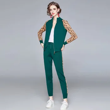 2021 Euroopa uus naiste mood leopard printida õmblemine Slim stand-up krae vabaaja salenemisele silmkoelised kaks rõivakomplekti
